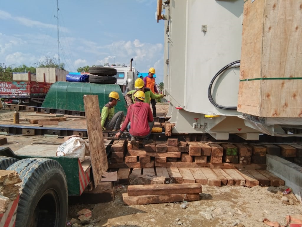 Jacking Gardu Induk Caruban - Madiun, Jawa Timur